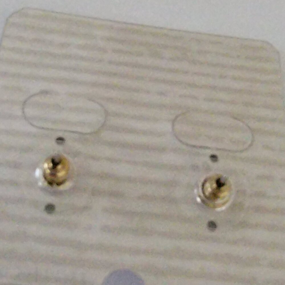 Cute Gray Button Stud Earrings - Picture 2 of 2
